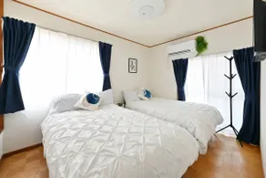 Inuyama Castle Stay, Shirakawa-go, Nagoya Castle, - Image 3