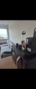 Beautiful Apartment with Lake View - Image 4