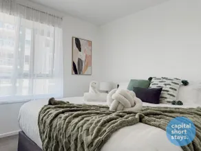 King Bed | Walk to Mall | Pet-Friendly | Workspace - Image 5