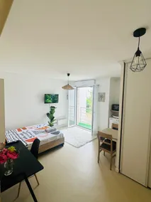 Bright & cozy accommodation 3 min from the city center - Image 2