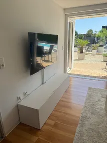 Vacation rental with a patio - Image 4