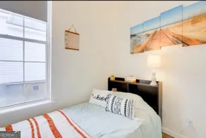 2bd Fenced Yard • Near Mercer • Parks & Downtown - Image 5