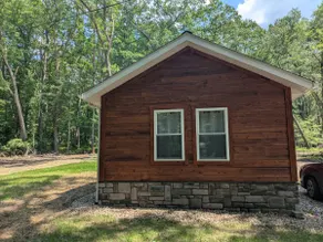 Shabby Squirrel Cabin - Image 5