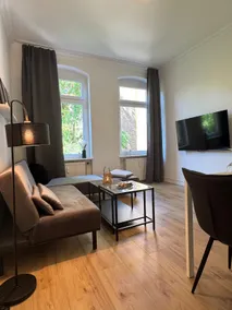 Central & stylish apartment - Image 2