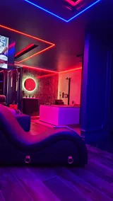 Love room | BDSM suite in Cannes - Image 5