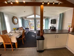 Sunset Lodge - Image 3