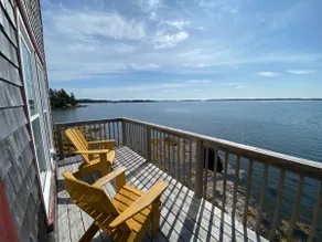 Crescent Cove Cottage - Image 2