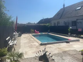 Vacation home with pool. - Image 2