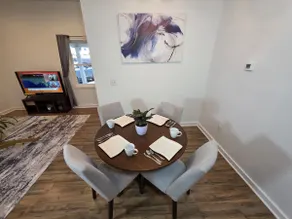 2-BR Modern Home for Families & Work - Image 4