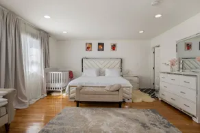 Modern 3BR Home | 3 Min to Shops & Restaurants - Image 4