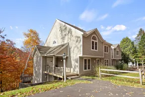 Mountainside Condo w/ Private Ski Trail Access - Image 3