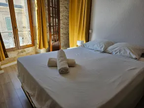 Charming apartment in the historic centre of avignon - Image 5