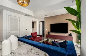 A Cozy Luxury Stay - Image 5