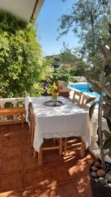 Between vineyards and the sea - Image 5