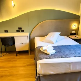 1 Double Bed / Hotel Zata Criciúma SC - Image 5