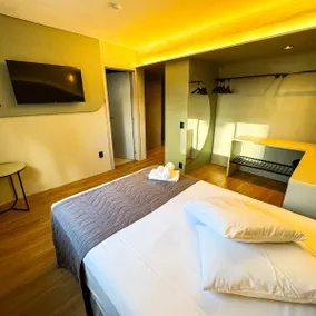 1 Double Bed / Hotel Zata Criciúma SC - Image 2
