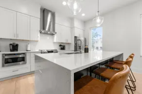 NEW Listing Luxury 4BR West Midtown + Rooftop - Image 5