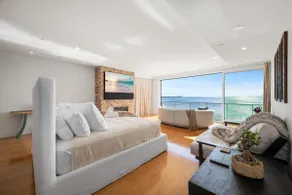 Oceanfront Escape on boardwalk-Loaded w/Amenities - Image 3