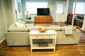 Perfect in Pilot Mtn-Unit 1 Walk to Downtown! - Image 2