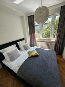 Central Katowice – Stunning Spodek View – Parking - Image 2