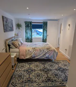 Studio West - Image 2