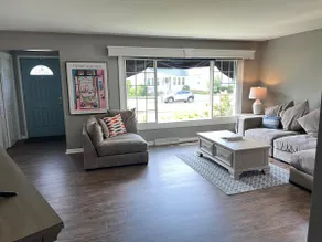 Spacious Oasis near quiet beach! - Image 5