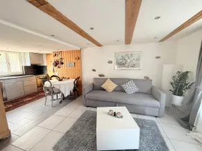 Old chalet apartment in Münsingen - Image 2
