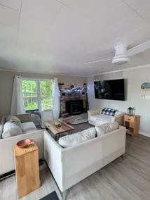 The Lake House - Image 5