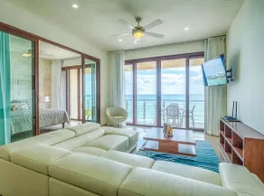 Beachfront 3BR Apartment in Akumal | Sea Views U7 - Image 4