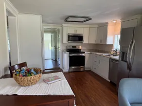 Cozy Country Cottage - Image 2