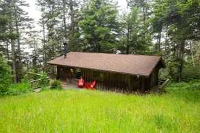 In the heart of Fort Bragg close to beaches - Image 5