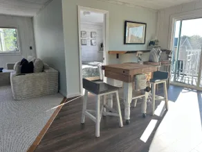 Ocean Breeze Guest House - Image 5