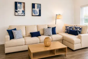 Lake View 1BR · Pool + Gym · 30 Min to Disney - Image 3