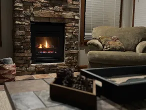 Lakefront Getaway with Sunset Views - Image 3