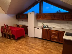 Cozy 3-bedroom single-family home – furnished - Image 3