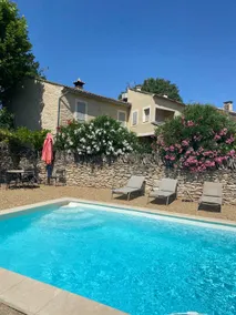 La Rochère - Hamlet with swimming pool in Gordes - Image 2