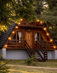 Forest hut with Jacuzzi/swimming pool - Image 5