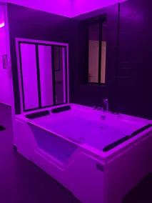 Romantic escape loveroom spa near Luxembourg - Image 1