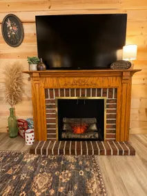 Creekwood Cottage ~ Private Hideaway - Image 4