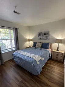 Cozy Condo - Lake Frontage, Walk-in - Image 3