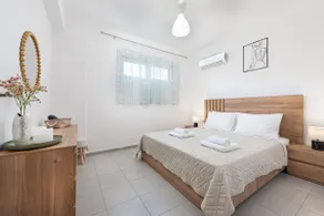 Panormitis House Semi-basement apartment - Image 4