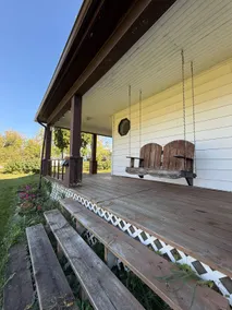 The Cozy Caboose - Image 5