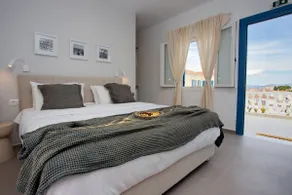 Arourahomes Spetses Town Suites - Image 2