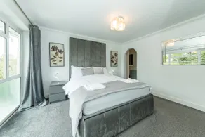 Spacious Home Heated PoolApril-Sep in Tilehurst - Pass the Keys - Image 2