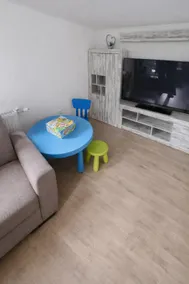 Cozy house, quiet location, parking - Image 5