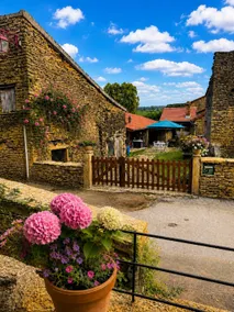 Charming stone house • A/C & close to Cluny - Image 5