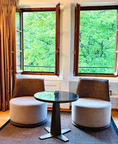 2-room flat in Geneva Old Town - Image 3