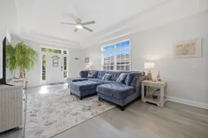 Norfolk 4BR Home Walk To Beach 2 Suites - Image 2
