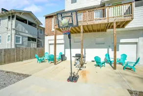 3 miles to Legacy arena, sleeps 20 secure parking - Image 4