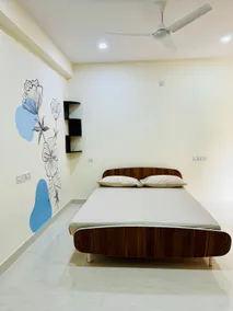 The bloom suite - Image 4